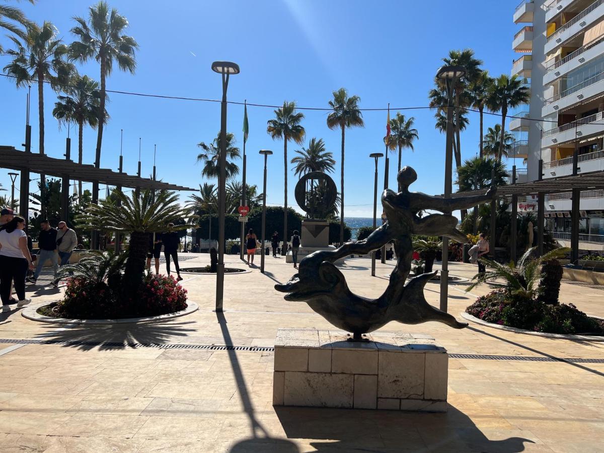 Apartamento 3 Dormitorios En Centro De Con Parking Privado Lejlighed Marbella