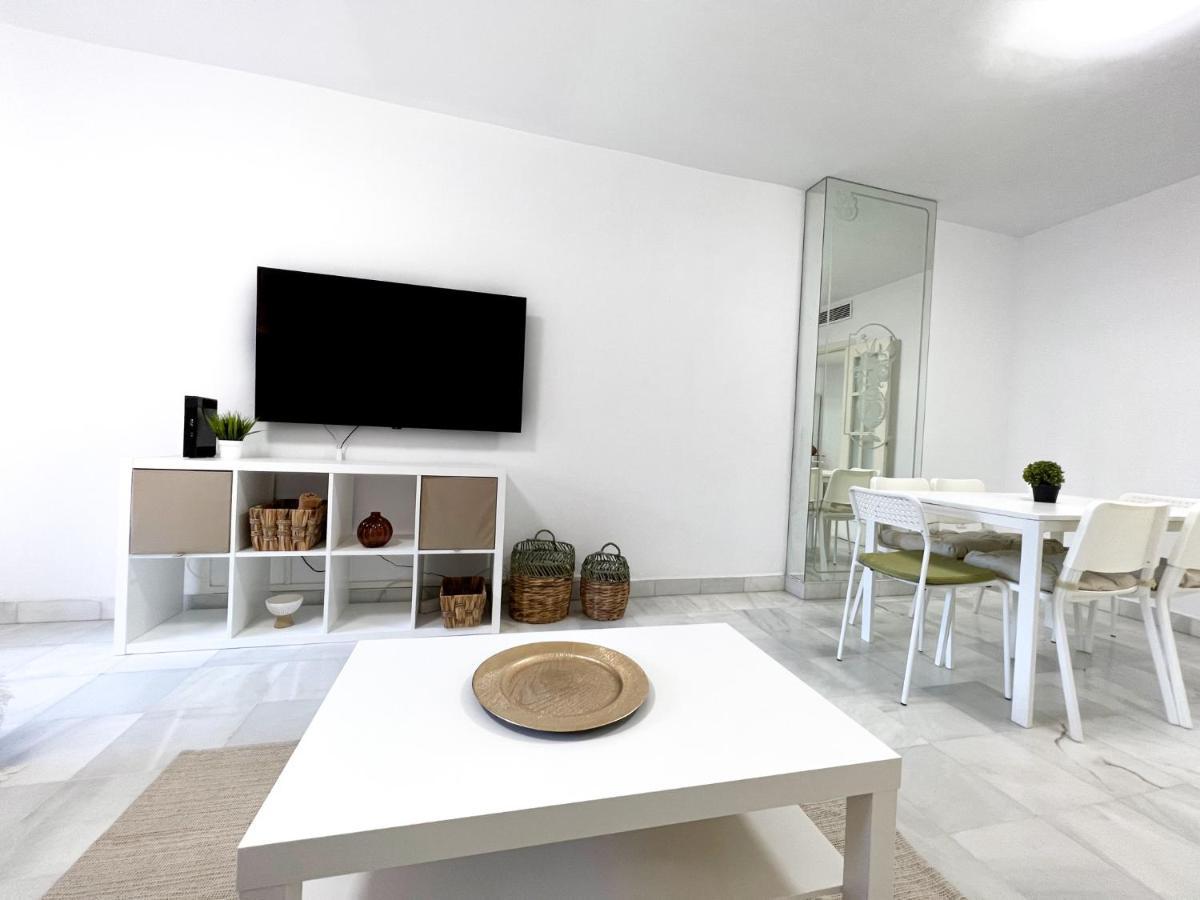 Apartamento Apartamento 3 Dormitorios En Centro De Con Parking Privado *