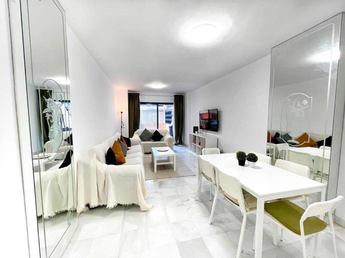 Apartamento 3 Dormitorios En Centro De Con Parking Privado Marbella