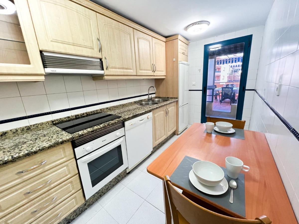 Apartamento 3 Dormitorios En Centro De Con Parking Privado * Marbella