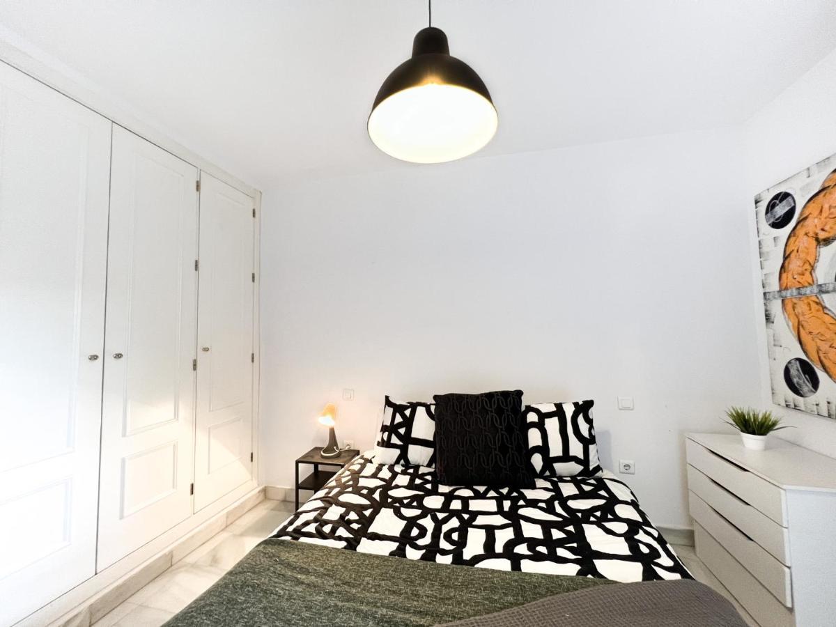 Apartamento Apartamento 3 Dormitorios En Centro De Con Parking Privado *