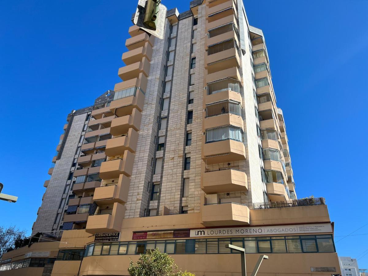 Apartamento Apartamento 3 Dormitorios En Centro De Con Parking Privado *