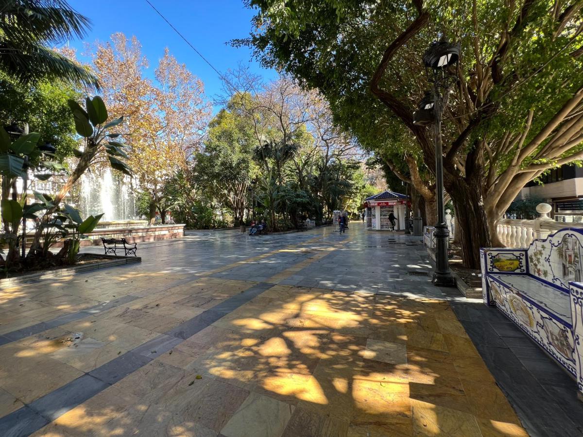 Apartamento Apartamento 3 Dormitorios En Centro De Con Parking Privado