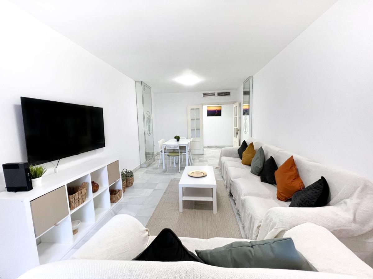 Apartamento Apartamento 3 Dormitorios En Centro De Con Parking Privado *
